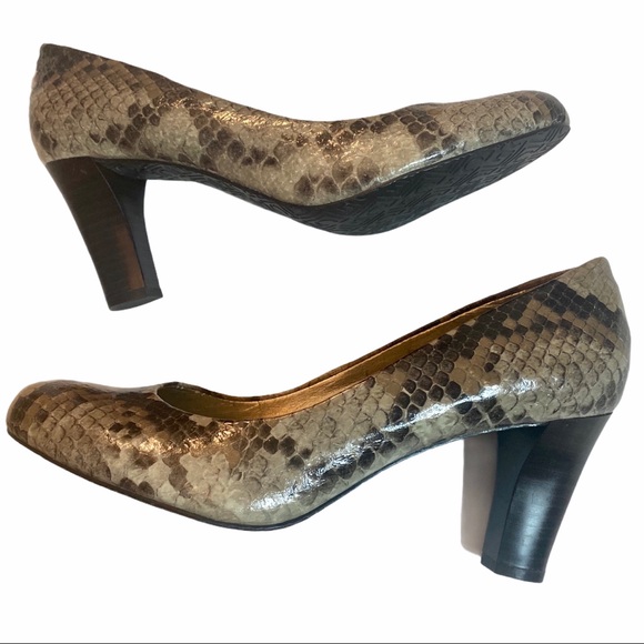 Liz Claiborne Snake Skin Classic Heels Pumps 7 1/2 - Picture 6 of 16